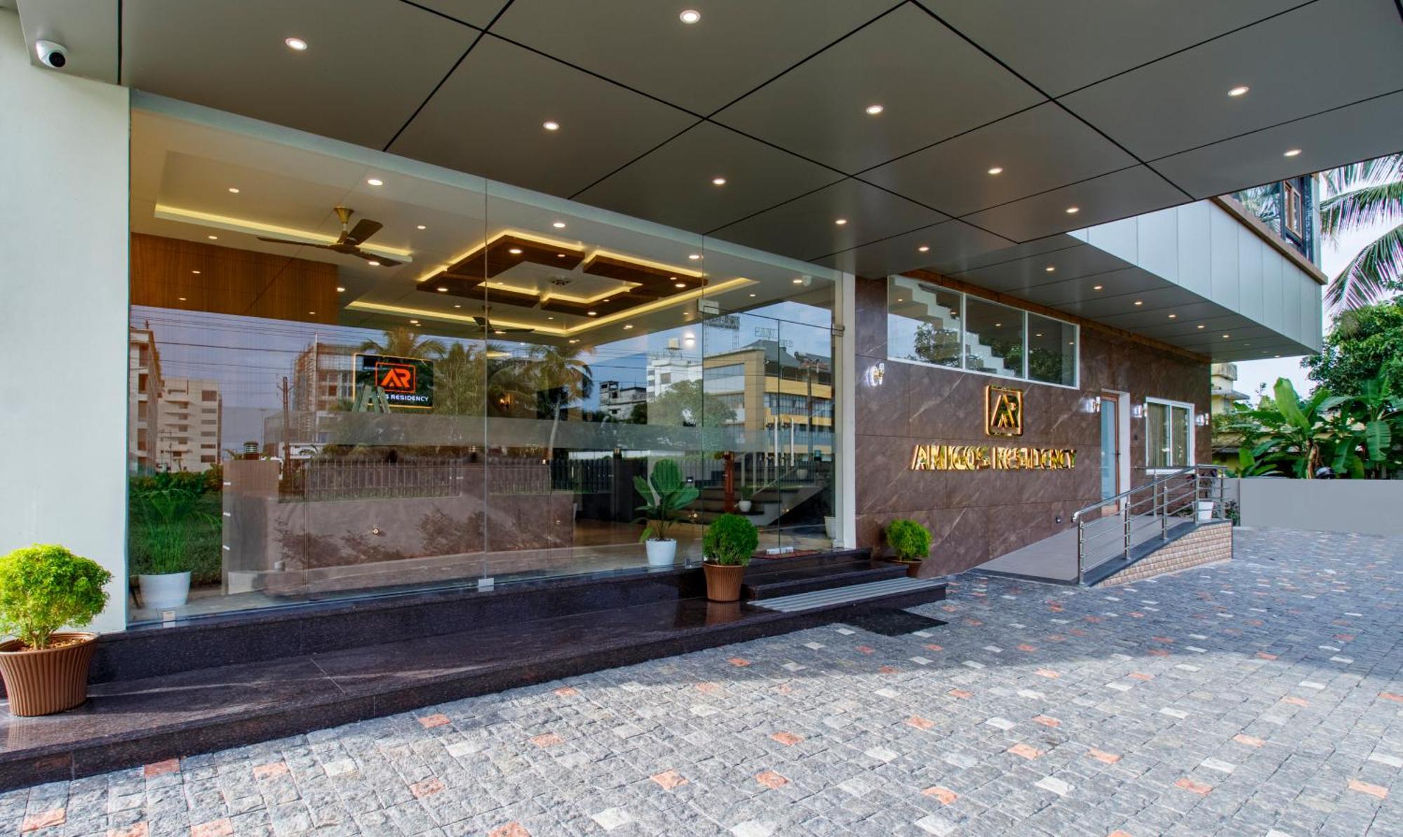 Treebo Amigos Residency Cochin Airport Hotel Kochi Luaran gambar
