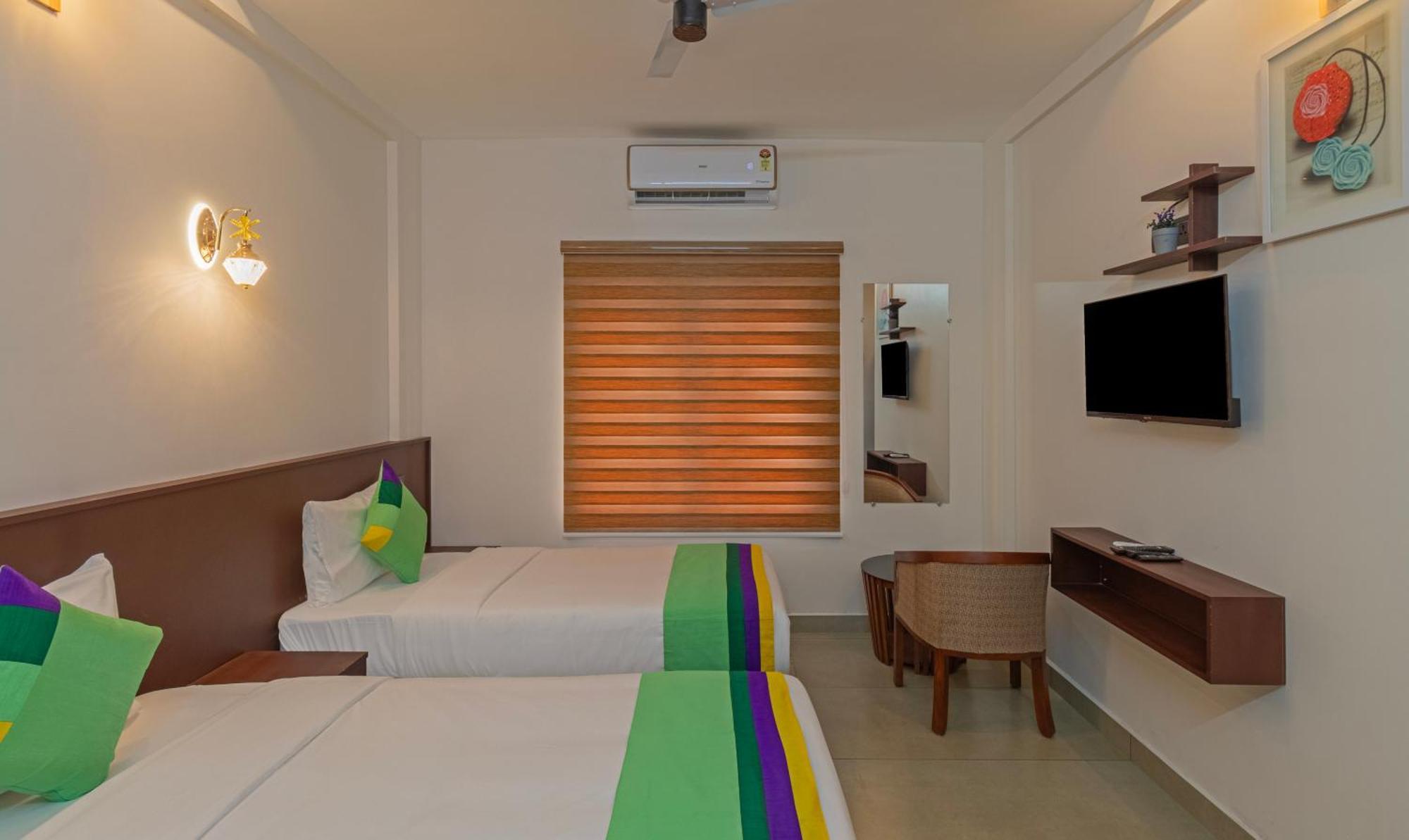 Treebo Amigos Residency Cochin Airport Hotel Kochi Luaran gambar